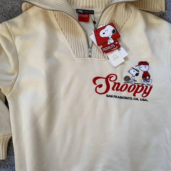 NEW Snoopy sweater with zipper ZARA size Small color beige - Picture 3 of 5